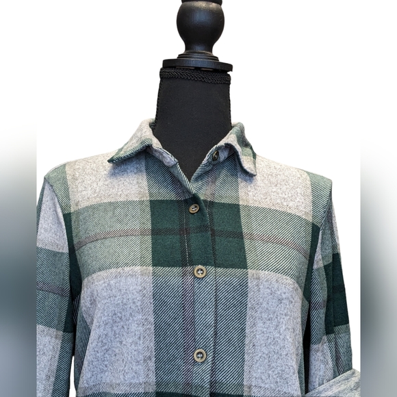 Kontrol Contemporary Woman's Green and Grey Plaid Button Up shirt Size S - Picture 4 of 6